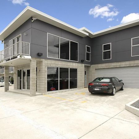 City Corporate Motor Inn Palmerston North Exterior photo